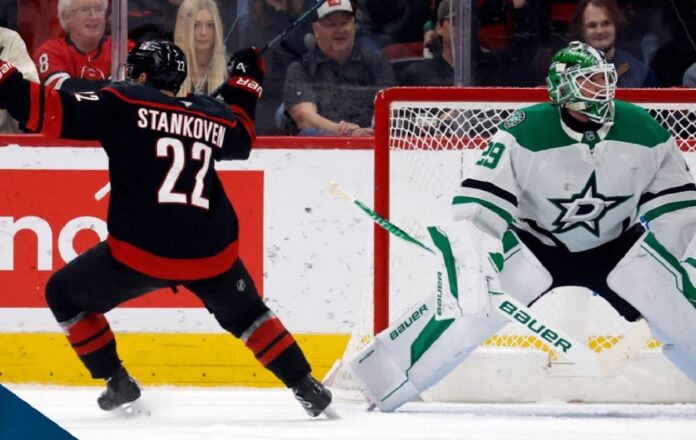 Logan Stankoven Dallas Stars Carolina Hurricanes. Logan Stankoven kładzie na lód Mikko Rantanena, transfer NHL Hurricanes Stars.